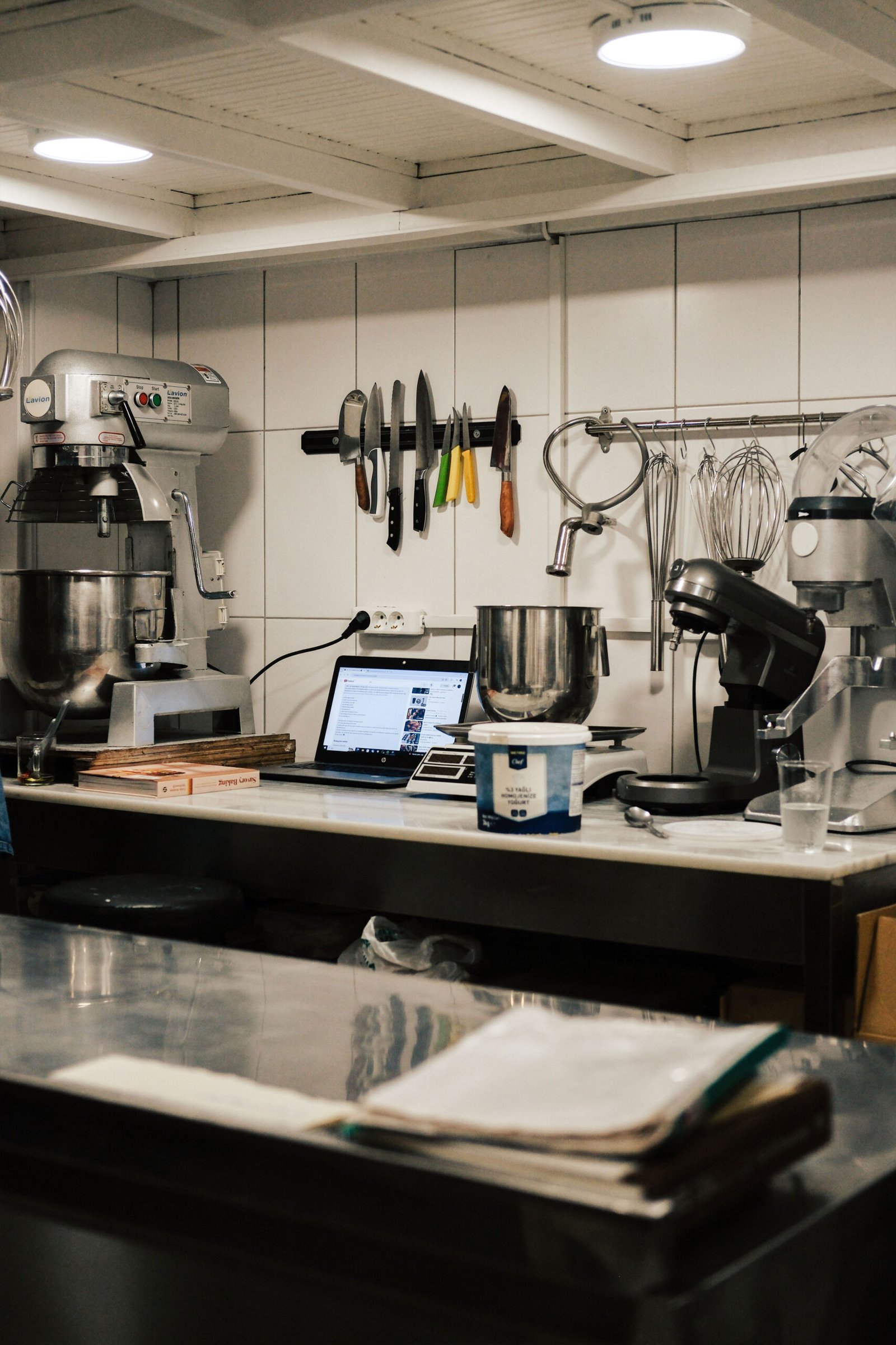 Commercial restaurant kitchen equipment